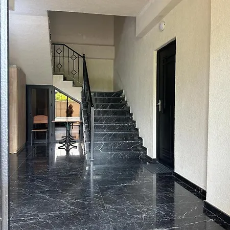 Aparthotel كوتايسي المظهر الخارجي الصورة