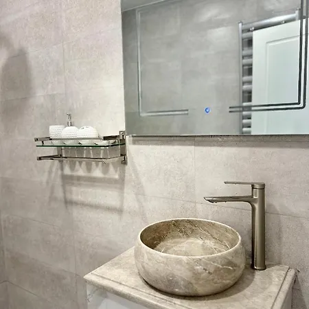 Aparthotel كوتايسي المظهر الخارجي الصورة