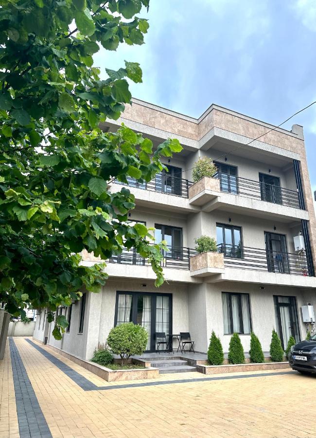 Апартаменти Aparthotel Kutaisi *