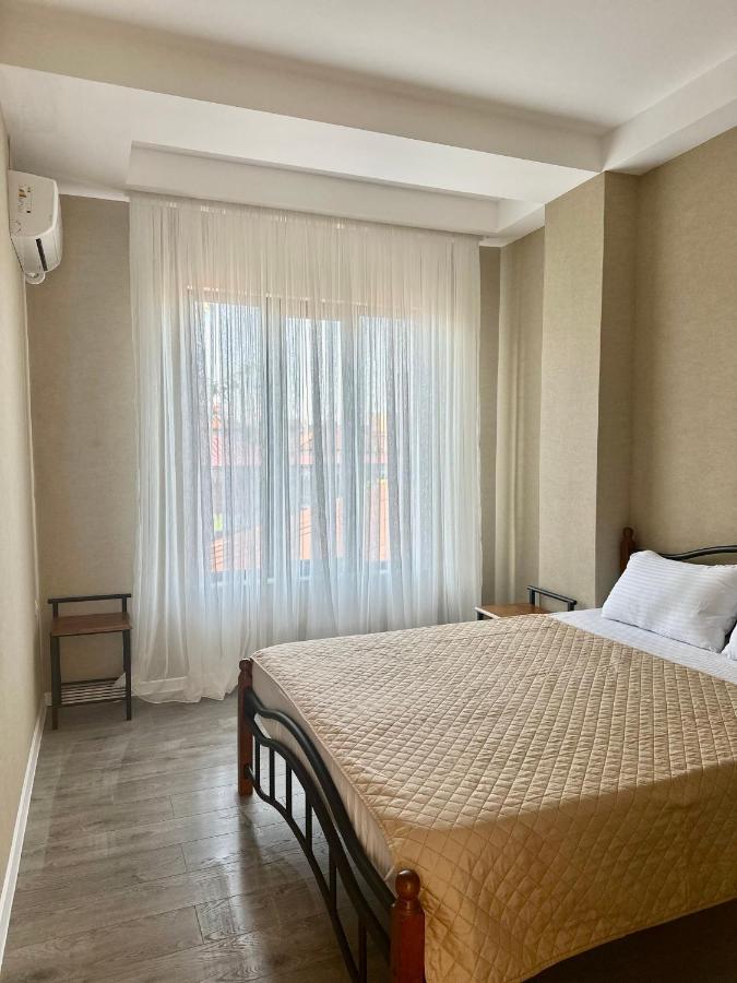 Aparthotel Kutaisi Апартаменти *